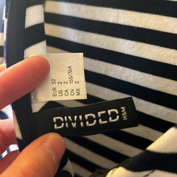 H&M navy and white striped peplum dress - size 2 - Picture 3 of 3